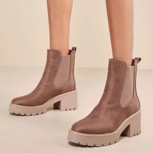 DOLCE VITA - Tobias Taupe Chelsea Boots – Size 9.5 – New In Box